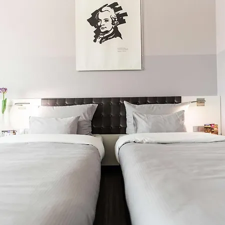 Elaya Ehemals Rilano 24 7 Отель Вольфенбюттель