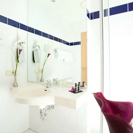 Отель Elaya Ehemals Rilano 24 7 3*